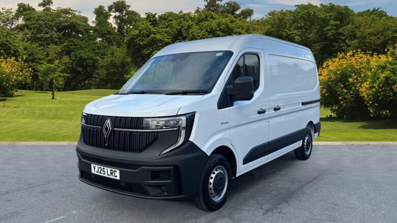 Renault Master Mwb Diesel Fwd MM35 Blue dCi 130 Advance Medium Roof Van